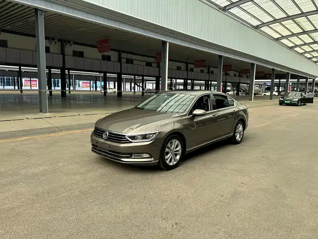 Volkswagen Magotan Magotan 2018 Facelift 330tsi Dsg Luxury Model — фото