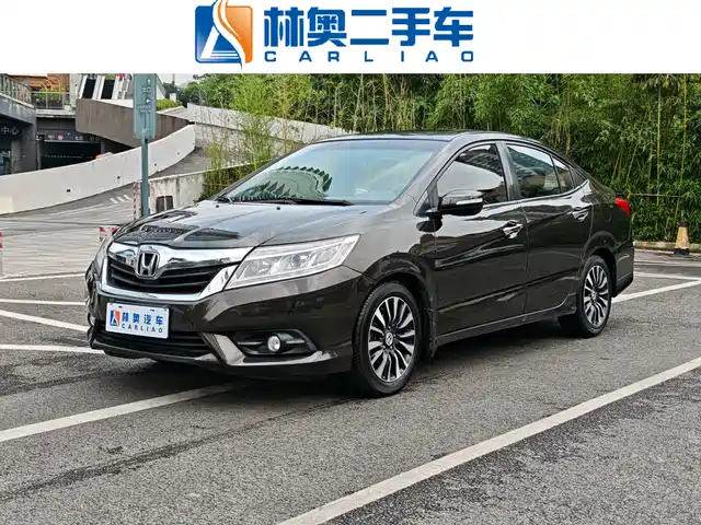 Honda Lingpai Lingpai 2013 1.8l Automatic Luxury Version — фото