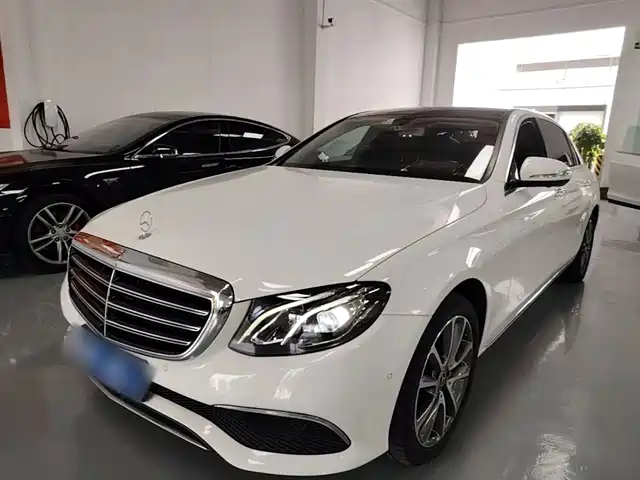 Mercedes-Benz Mercedes-Benz E-Class Mercedes-Benz E-Class 2019 E 300 L Luxury Model — фото