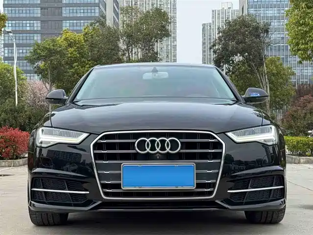 Audi Audi A6l Audi A6l 2018 30th Anniversary Model 30 Fsi Fashion Model — фото