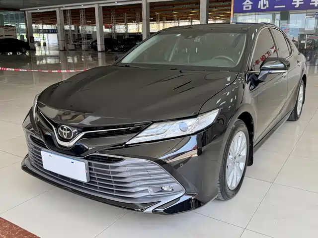 Toyota Camry Camry 2021 2.0g Deluxe Edition — фото