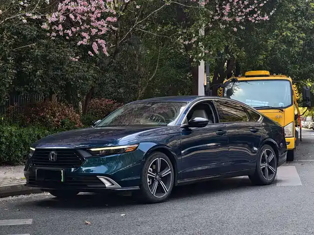 Honda Accord New Energy Accord New Energy 2023 2.0l E:Phev Flagship Version — фото