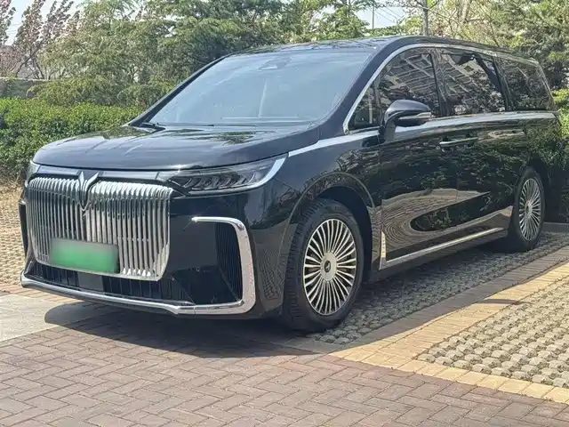 Lantu Automobile Lantu Dreamer Lantu Dreamer 2025 Phev Four-Wheel Drive Premium Kunpeng Version — фото