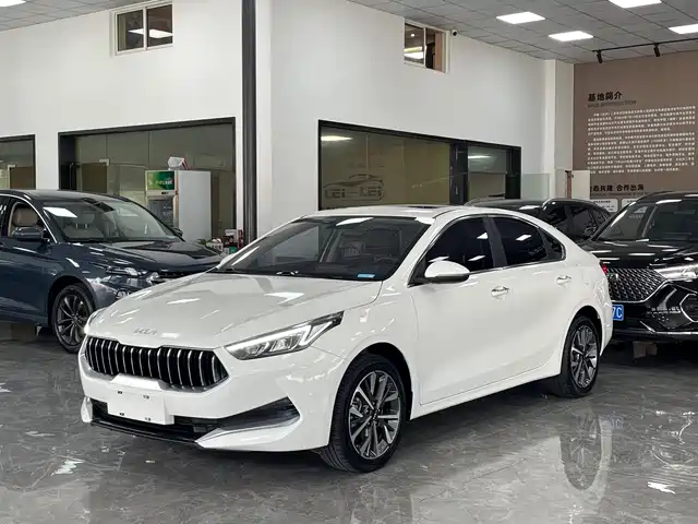 Kia Kia K3 Kia K3 2021 Facelift 1.5l Cvt Fashion Version