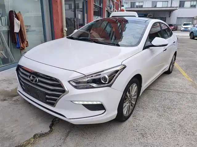 Hyundai Famous Pictures Mingtu 2017 1.8l Automatic Intelligent Gls National V