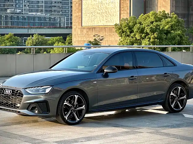Audi Audi A4l Audi A4l 2024 40 Tfsi Luxury And Dynamic Model — фото