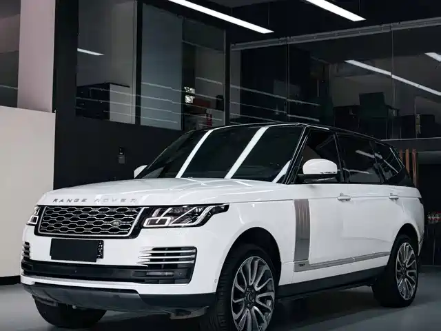 Land Rover Range Rover Range Rover 2022 3.0 L6 400ps Honor Creation Extended Edition — фото