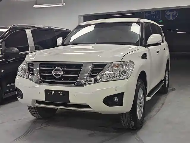 Nissan Patrol Patrol 2018 4.0l Linkedin Model — фото