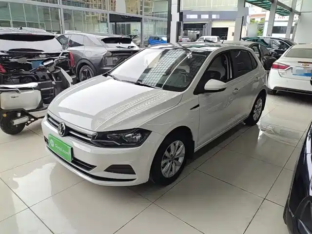 Volkswagen Polo Polo 2021 Plus 1.5l Automatic Colorful Technology Edition — фото