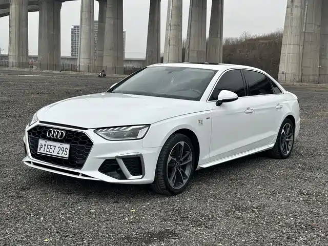 Audi Audi A4l Audi A4l 2023 40 Tfsi Fashionable And Elegant — фото