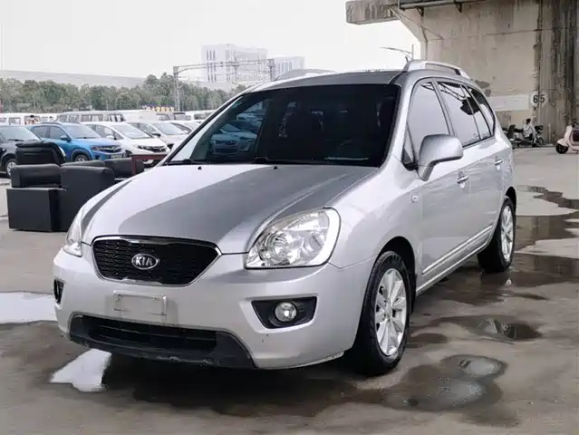 Kia Jiale Jiale 2011 2.0l 7-Seat Automatic Comfort Version — фото