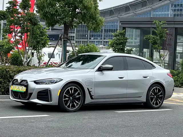 Bmw BMW i4 M BMW i4 M 2023 M50 — фото