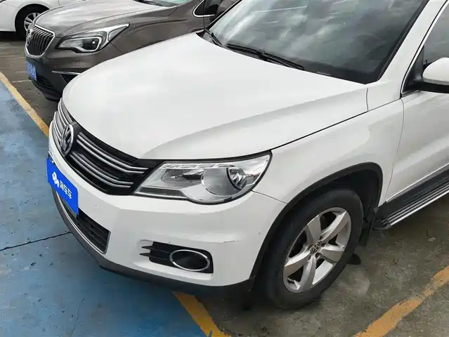Volkswagen Tiguan Tiguan 2012 1.8tsi Automatic Two-Wheel Drive Elite Version — фото