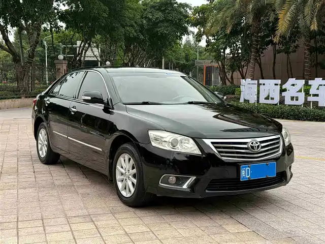Toyota Camry Camry 2010 200g Classic Edition — фото
