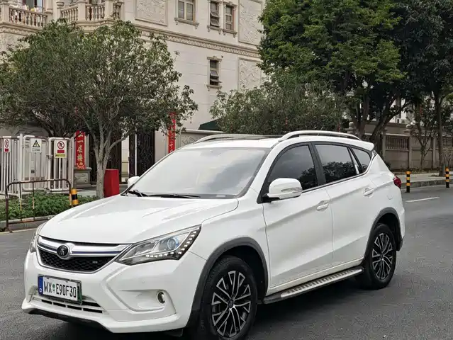 Byd Song New Energy Song New Energy 2017 Song Dm 1.5tid Full-Time Four-Wheel Drive Premium Model — фото