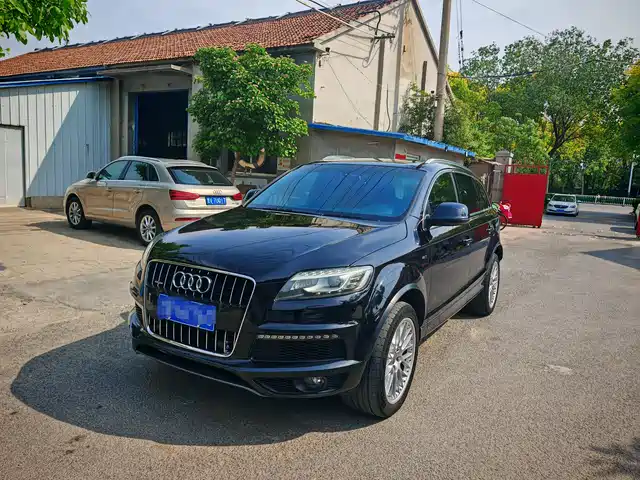 Audi Audi Q7 Audi Q7 2011 3.0 Tfsi Exclusive 245kw — фото
