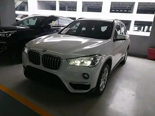 Bmw Bmw X1 Bmw X1 2019 Sdrive18li Fashion Model — фото
