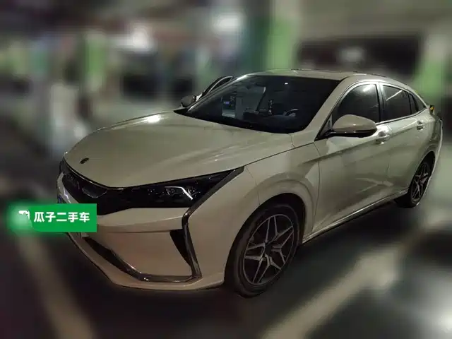 Dongfeng Fengshen Yixuan Yixuan 2021 230t Automatic Dream Chasing Version