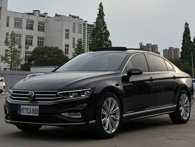 Volkswagen Magotan Magotan 2023 2 Million Commemorative Edition 330tsi Dsg Luxury Model — фото