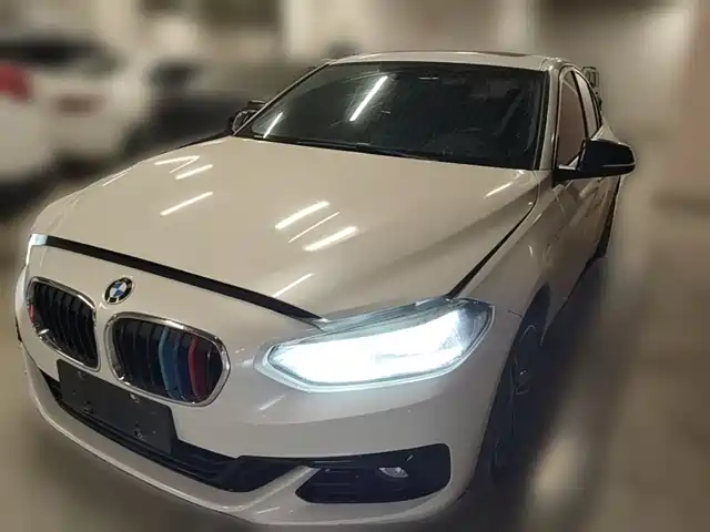 Bmw Bmw 1 Series Bmw 1 Series 2017 118i Sports — фото