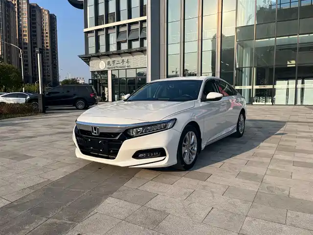 Honda Accord Accord 2018 260turbo Elite Edition National V — фото