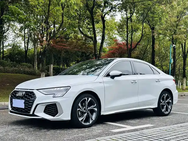 Audi Audi A3 Audi A3 2022 A3l Limousine 35 Tfsi Luxury Sports Model — фото