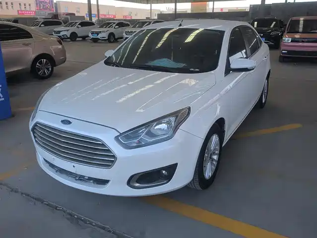 Ford Forrest Forex 2015 1.5l Automatic Comfort Model — фото