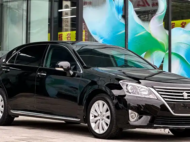 Toyota Crown Crown 2012 2.5l Royal Leather Edition — фото