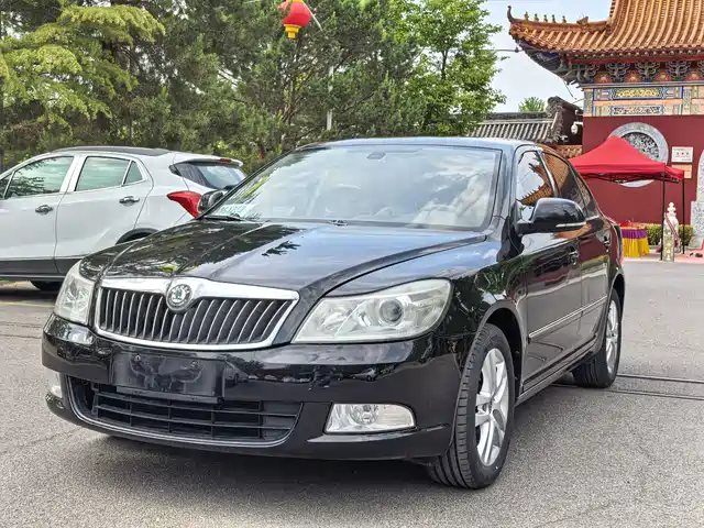 Skoda Octavia Octavia 2013 1.6l Automatic Yijun Version — фото