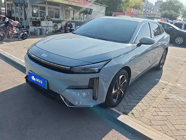 Geely Galaxy Galaxy L6 Galaxy L6 2023 Model 125km Plus — фото