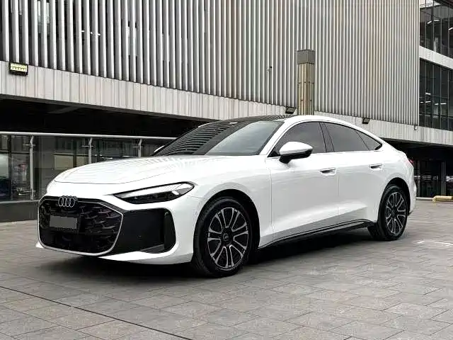 Audi Audi A5L Sportback Audi A5l Sportback 2026 Tfsi 150kw Luxury Model — фото