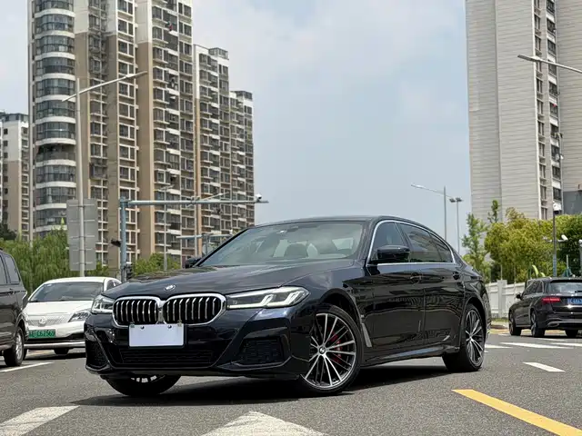 Bmw Bmw 5 Series Bmw 530li/2.0t/22 Models/Modification Leading M Sports Package — фото