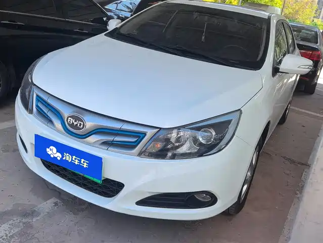 Byd Byd E5 Byd E5 2018 450 Intelligent Connected Enjoyment Model — фото