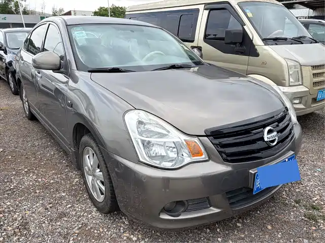 Nissan Sylphy Sylphy 2012 Classic 1.6xe Automatic Comfort Edition — фото