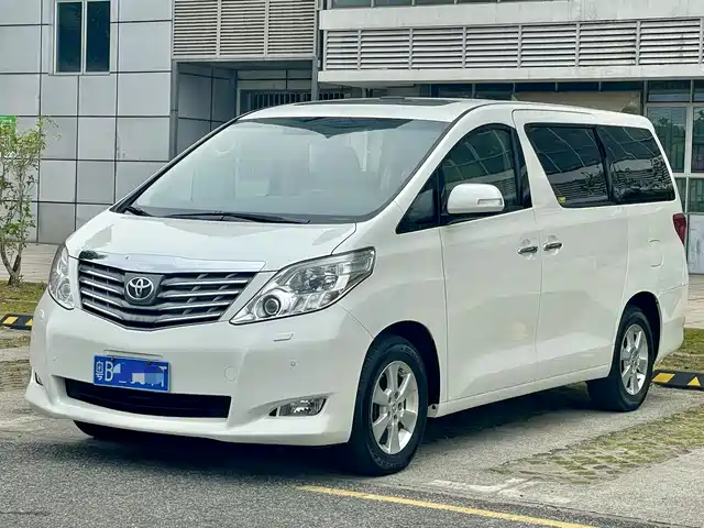 Toyota Elfa Alfa 2011 3.5l Deluxe Edition — фото