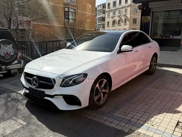 Mercedes-Benz Mercedes-Benz E-Class Mercedes-Benz E-Class 2019 E 200 L Sports 4matic — фото