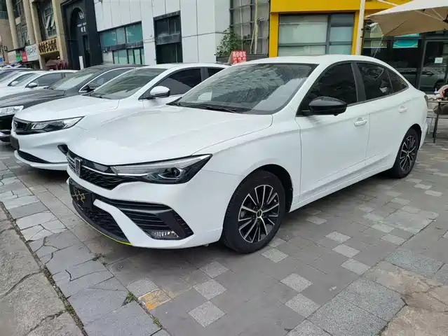 Roewe Roewe I5 Roewe I5 2021 1.5l Cvt Diamond Edition — фото