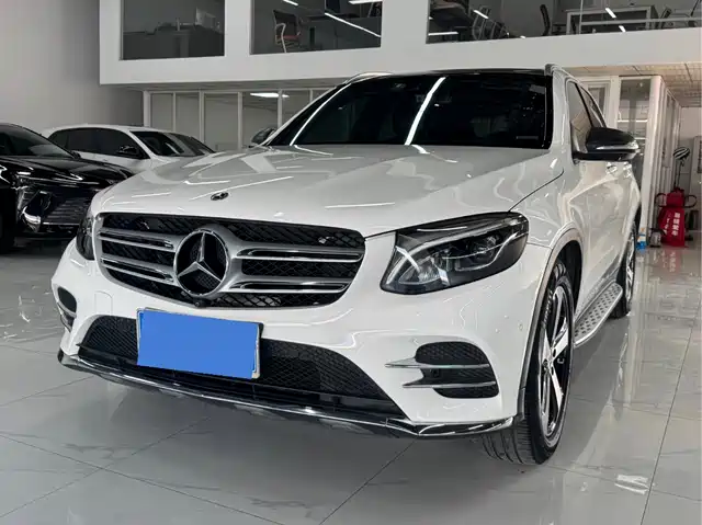 Mercedes-Benz Mercedes-Benz Glc Mercedes-Benz Glc 2018 Glc 260 4matic Luxury Model — фото