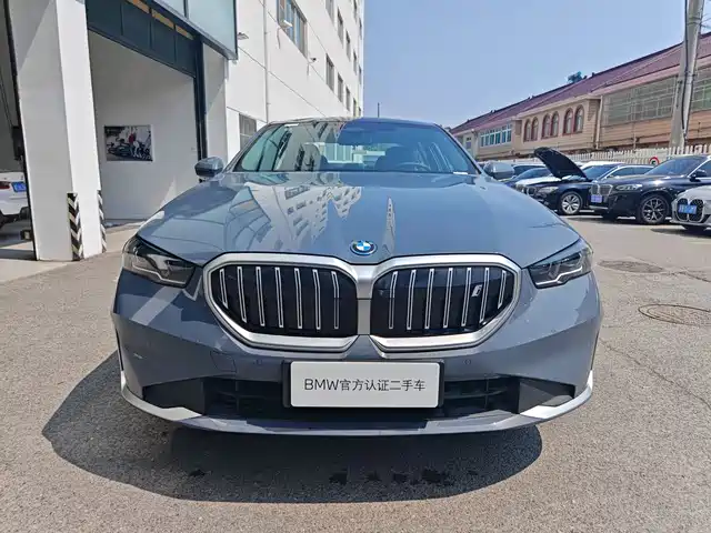Bmw Bmw I5 Bmw I5 2024 Edrive 35l Exclusive Luxury Package