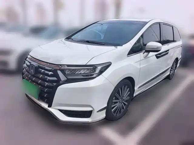 Honda Alison Alison 2022 2.0l E:Hev Luxury First Edition — фото