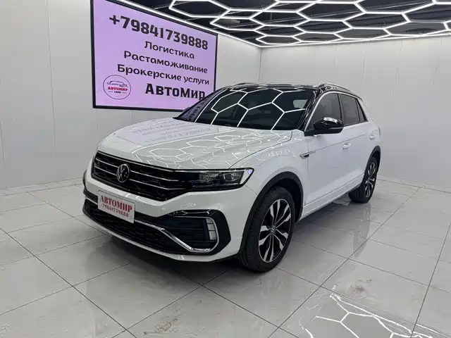 Volkswagen T-Roc Tange T-Roc 2022 Model 280tsi Dsg Two-Wheel Drive R-Line Pro Plus