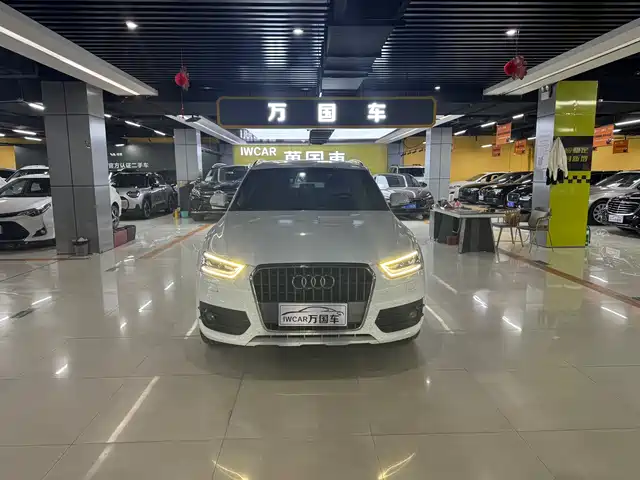 Audi Audi Q3 Audi Q3 2015 30 Tfsi Comfort Type — фото
