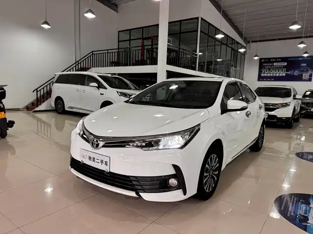 Toyota Corolla Corolla 2017 Facelift 1.2t S-Cvt Gl-I — фото