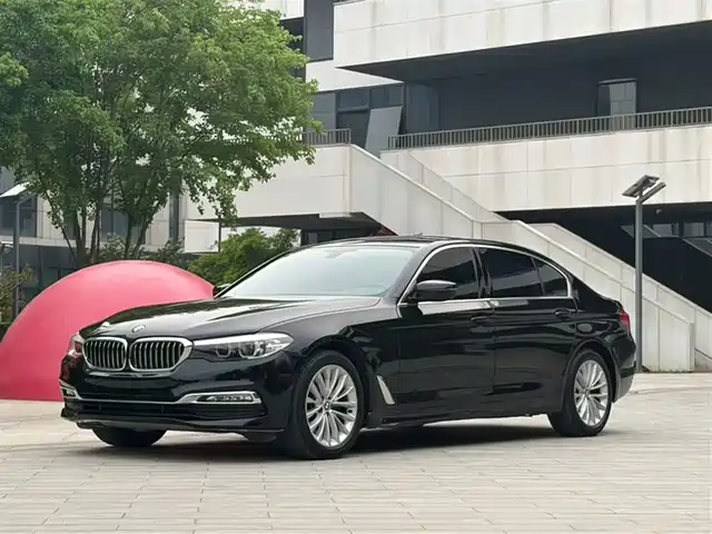 Bmw Bmw 5 Series Bmw 5 Series 2018 525li Luxury Package — фото