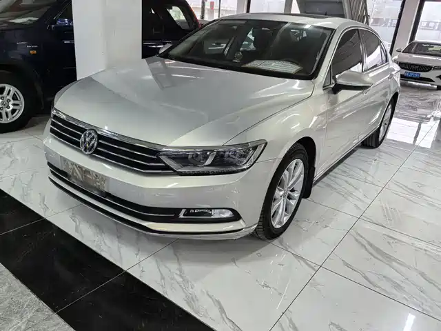 Volkswagen Magotan Magotan 2017 330tsi Dsg Luxury Model