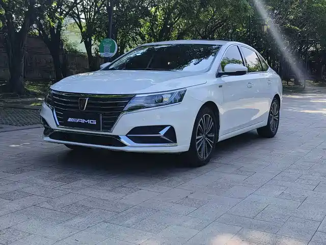 Roewe Roewe I6 Roewe I6 2020 Plus 1.6l Cvt 4g Connected Honor Holographic Edition