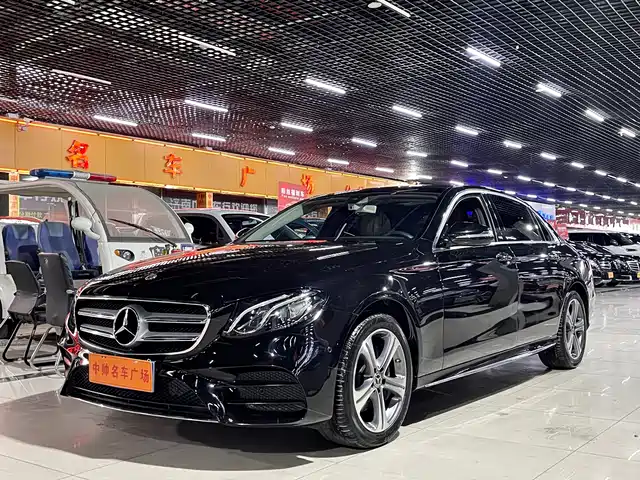Mercedes-Benz Mercedes-Benz E-Class Mercedes-Benz E-Class 2020 Facelift E 260 L Sporty
