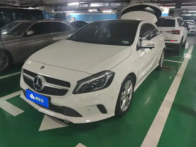 Mercedes-Benz Mercedes-Benz A-Class (Imported) Mercedes-Benz A-Class Imported 2017 Facelift A 200 Dynamic Type
