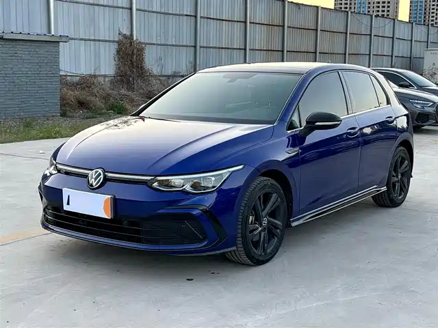 Volkswagen Golf Golf 2023 280tsi Dsg R-Line Lite — фото
