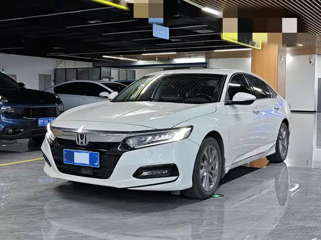 Honda Accord Accord 2018 260turbo Deluxe Edition National Vi — фото